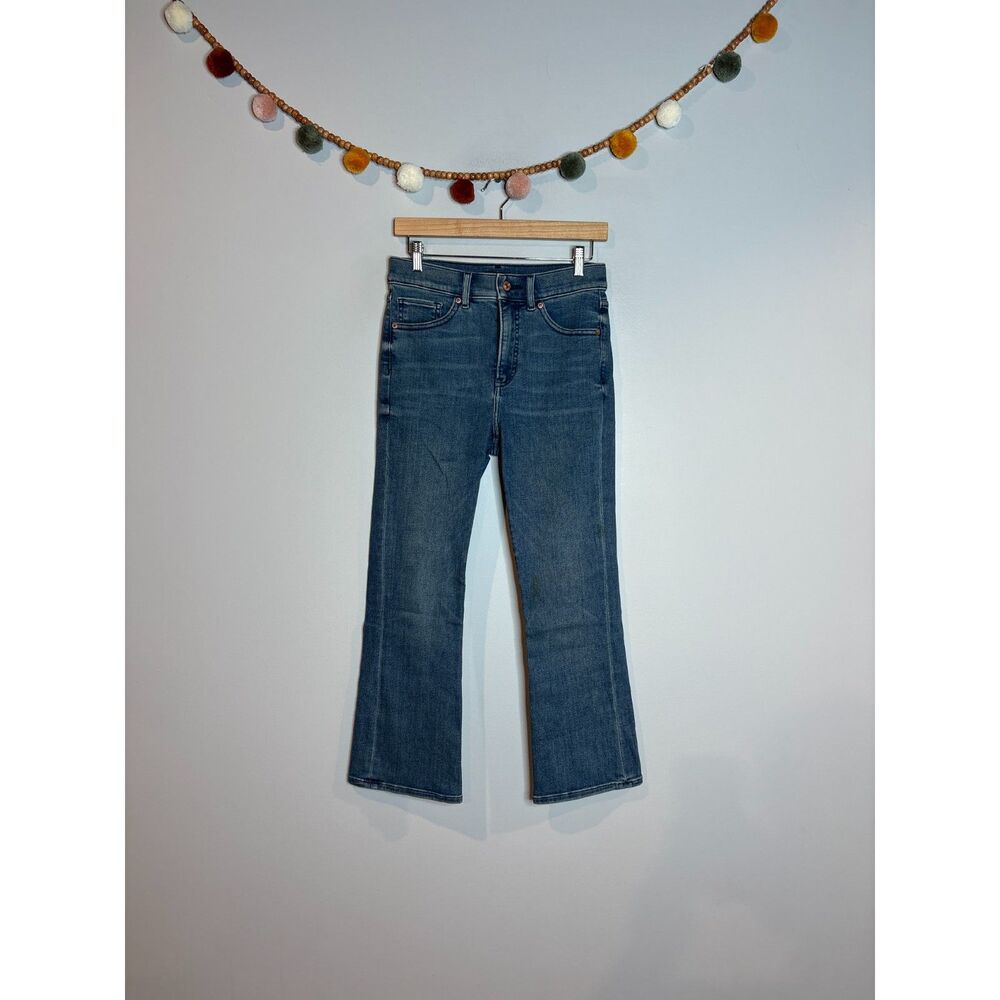 Express High Rise Cropped Flare jeans
